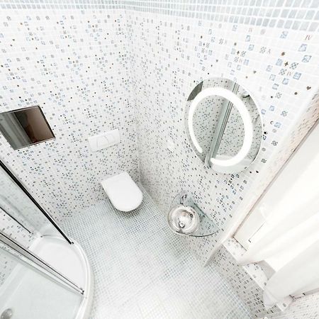 Romantic Studio With Jacuzzi 布拉格 外观 照片